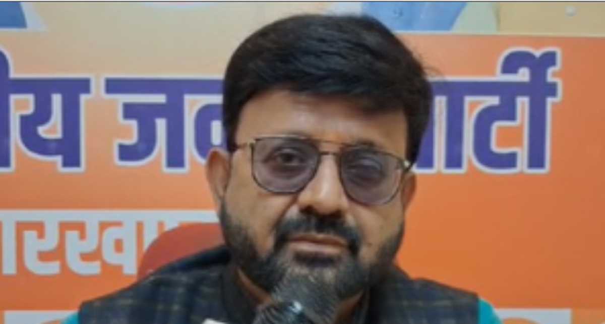 ईरान गृहयुद्ध की चपेट में है, खामेनेई को उसपर ध्यान देना चाहिए : प्रतुल सहदेव ईरान गृहयुद्ध की चपेट में है, खामेनेई को उसपर ध्यान देना चाहिए : प्रतुल सहदेव